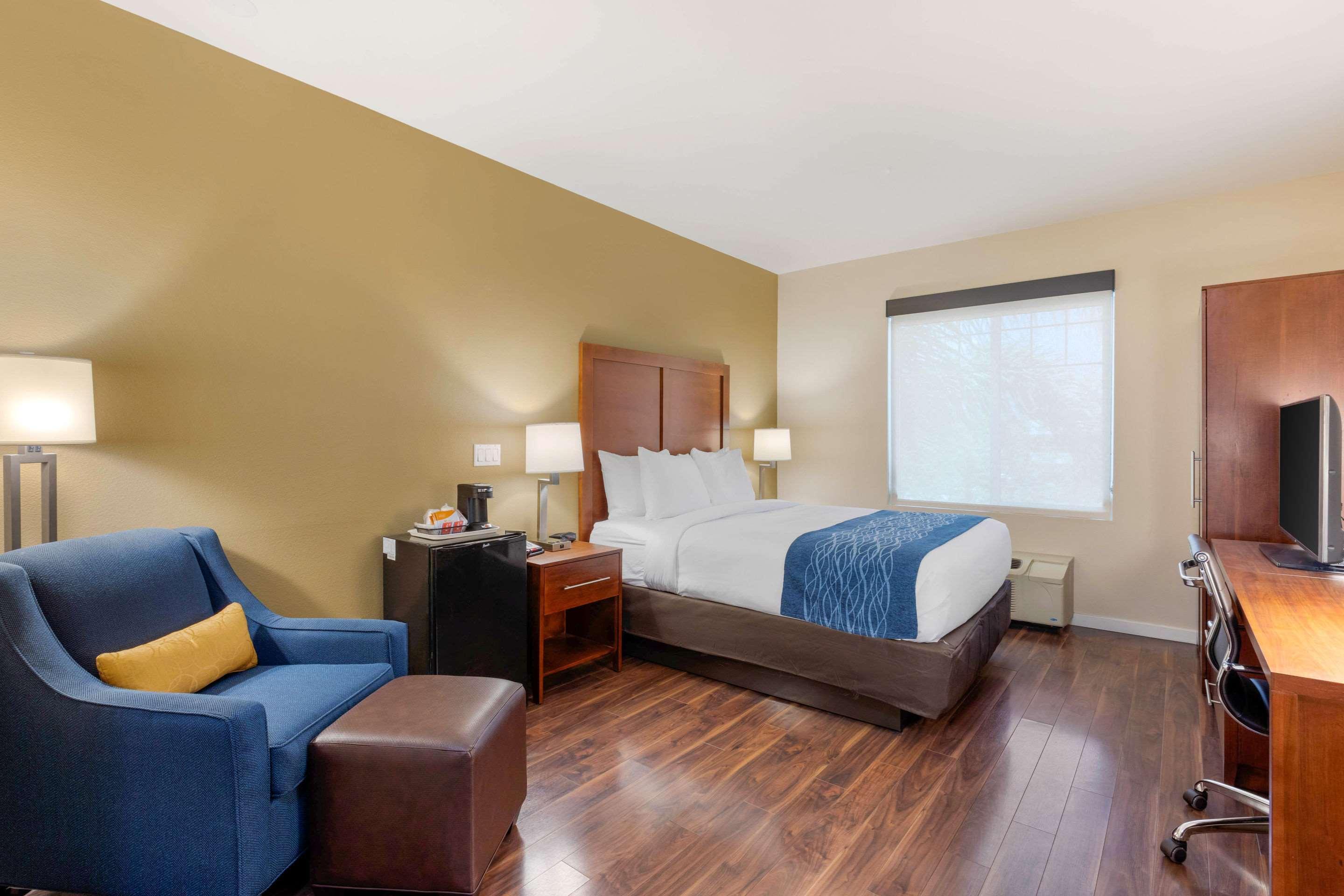 Comfort Inn & Suites Near Ontario Airport Zewnętrze zdjęcie