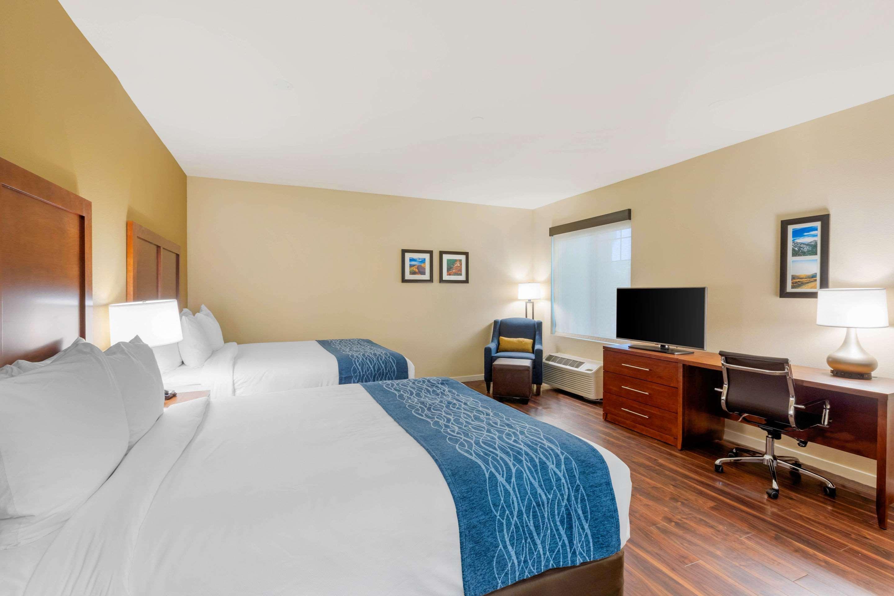 Comfort Inn & Suites Near Ontario Airport Zewnętrze zdjęcie
