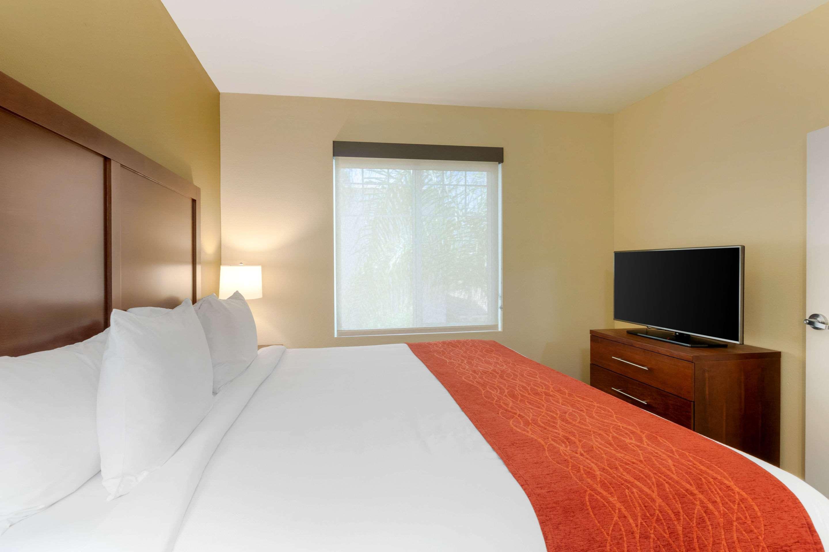 Comfort Inn & Suites Near Ontario Airport Zewnętrze zdjęcie