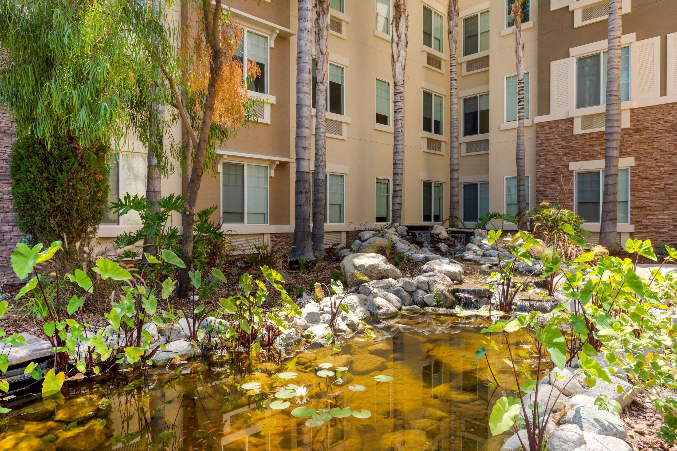 Comfort Inn & Suites Near Ontario Airport Zewnętrze zdjęcie