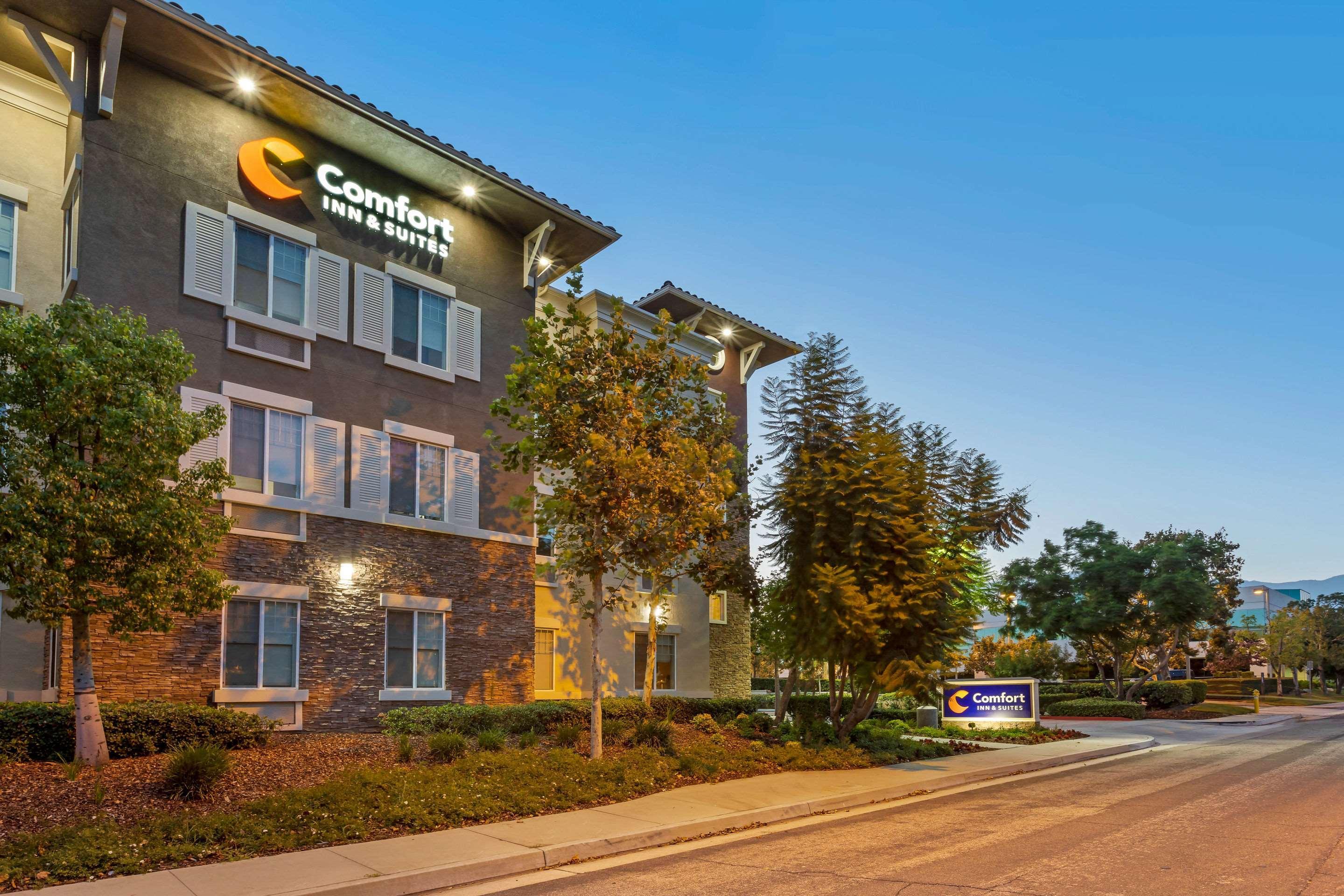 Comfort Inn & Suites Near Ontario Airport Zewnętrze zdjęcie