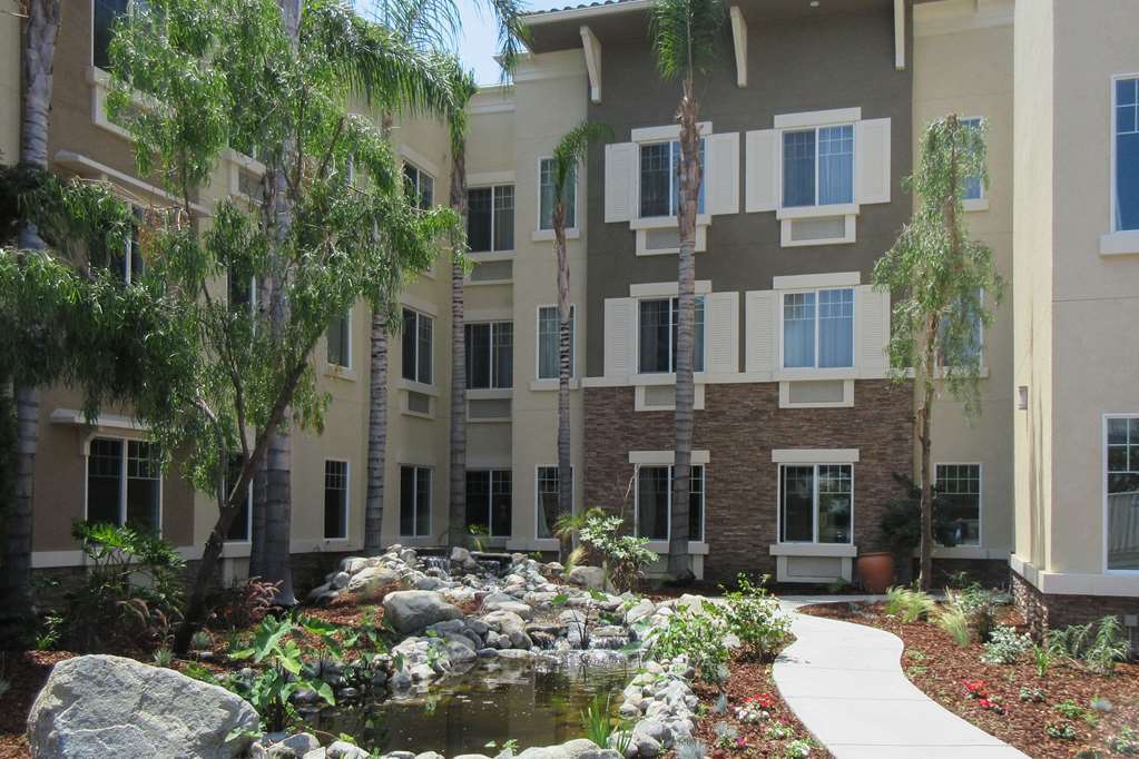 Comfort Inn & Suites Near Ontario Airport Zewnętrze zdjęcie